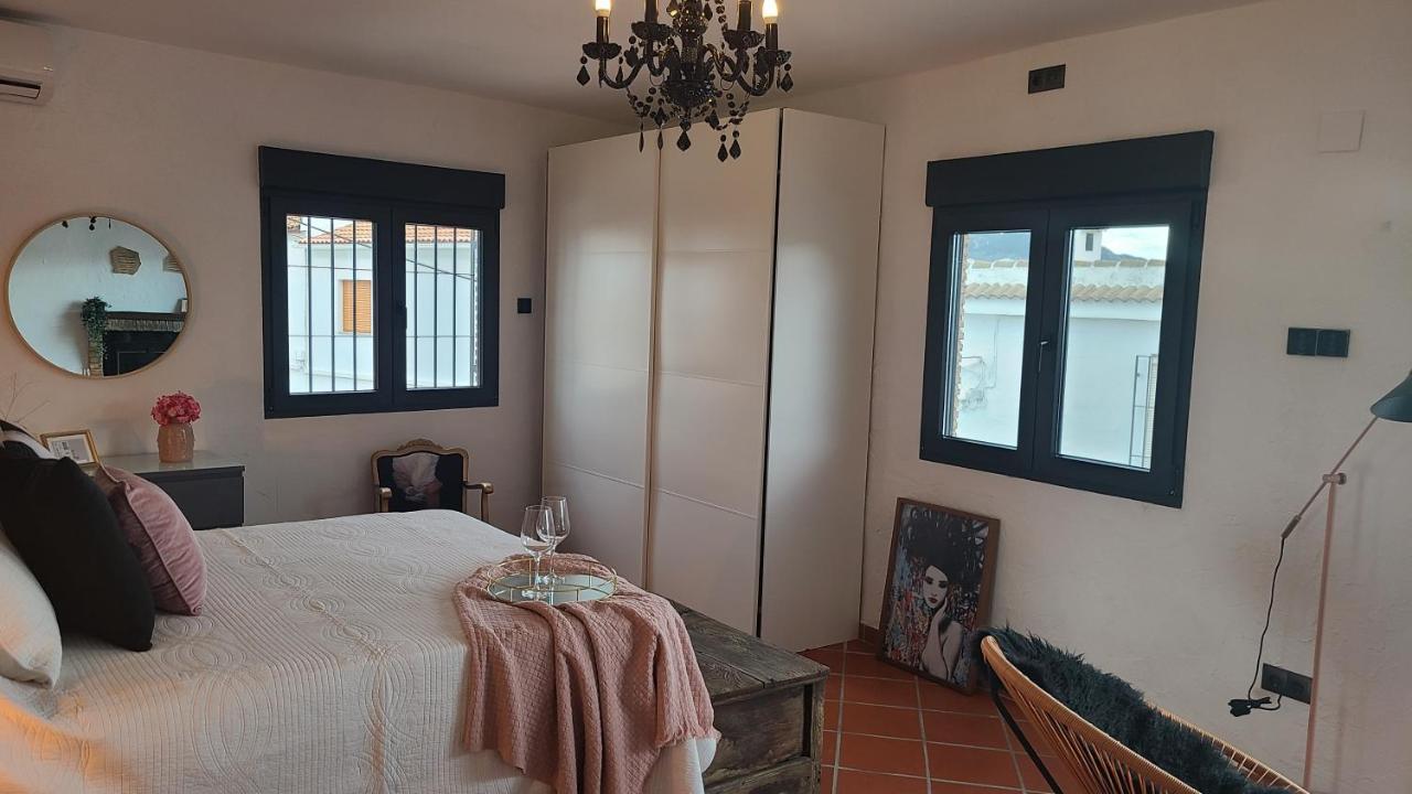 Casa Cueva A-Tipica Villa Pegalajar Bagian luar foto